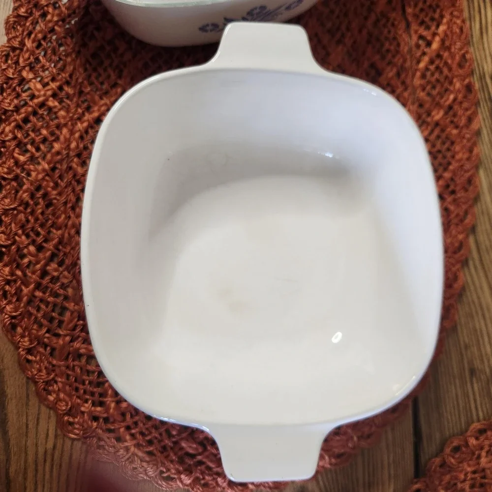 VINTAGE CorningWare 3 piece Set. Blue Cornflower.‎